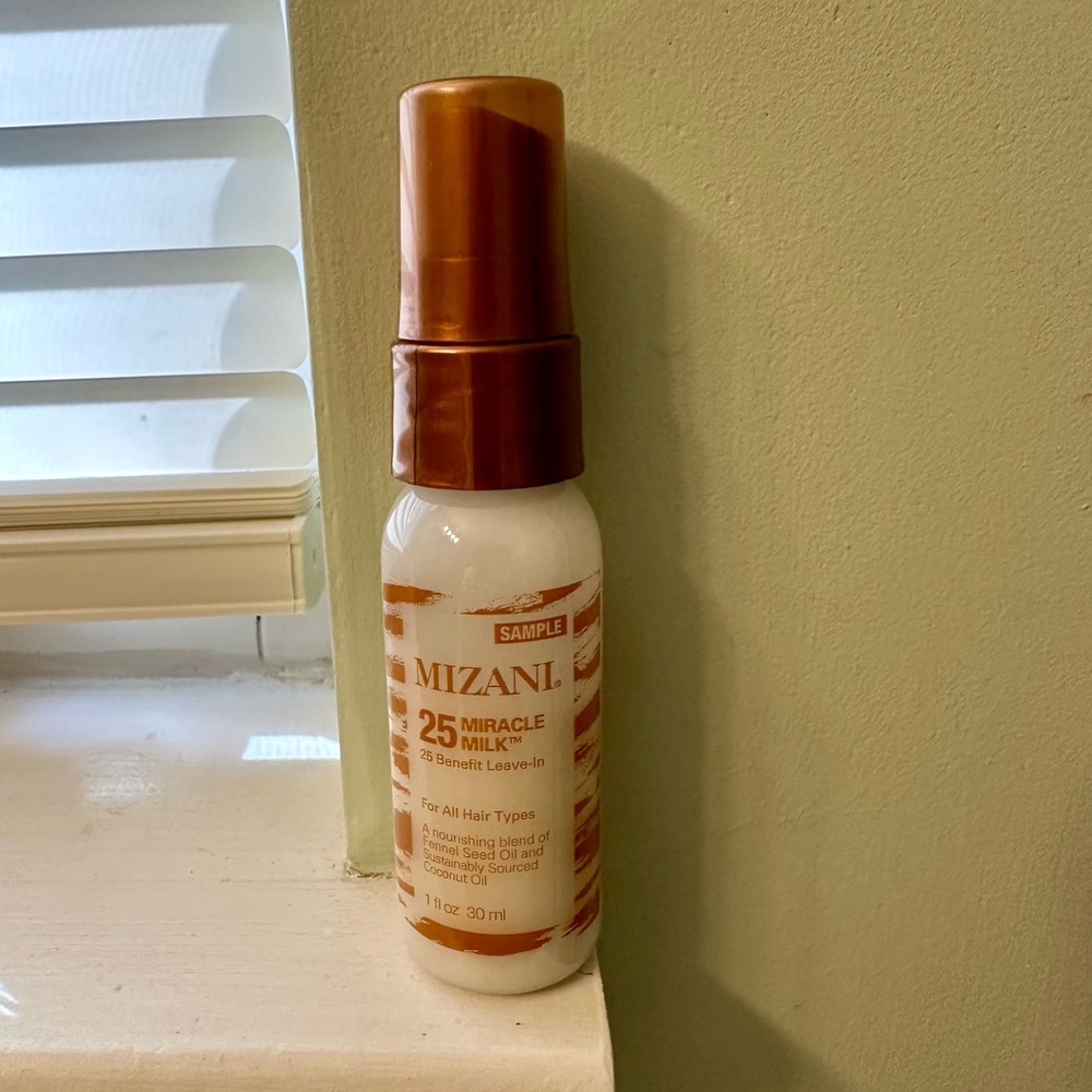 Mizani Miracle Milk 25 Benefit Leave-In Sample Size 1oz 30ml Unused